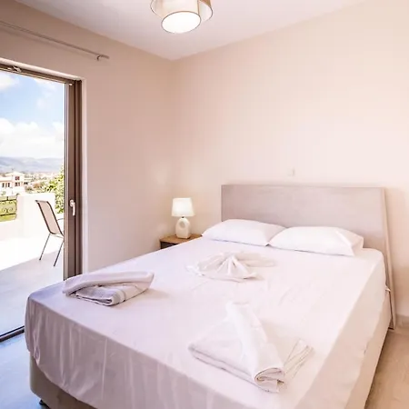 Nadia B Lejlighed Kalamákion