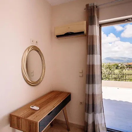 Nadia B Apartmán Kalamákion